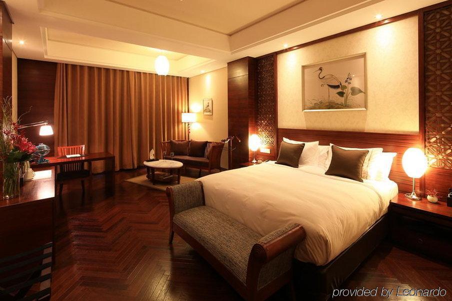 Fondney Hotel Shanghai Necc Hongqiao Airport T2 Экстерьер фото