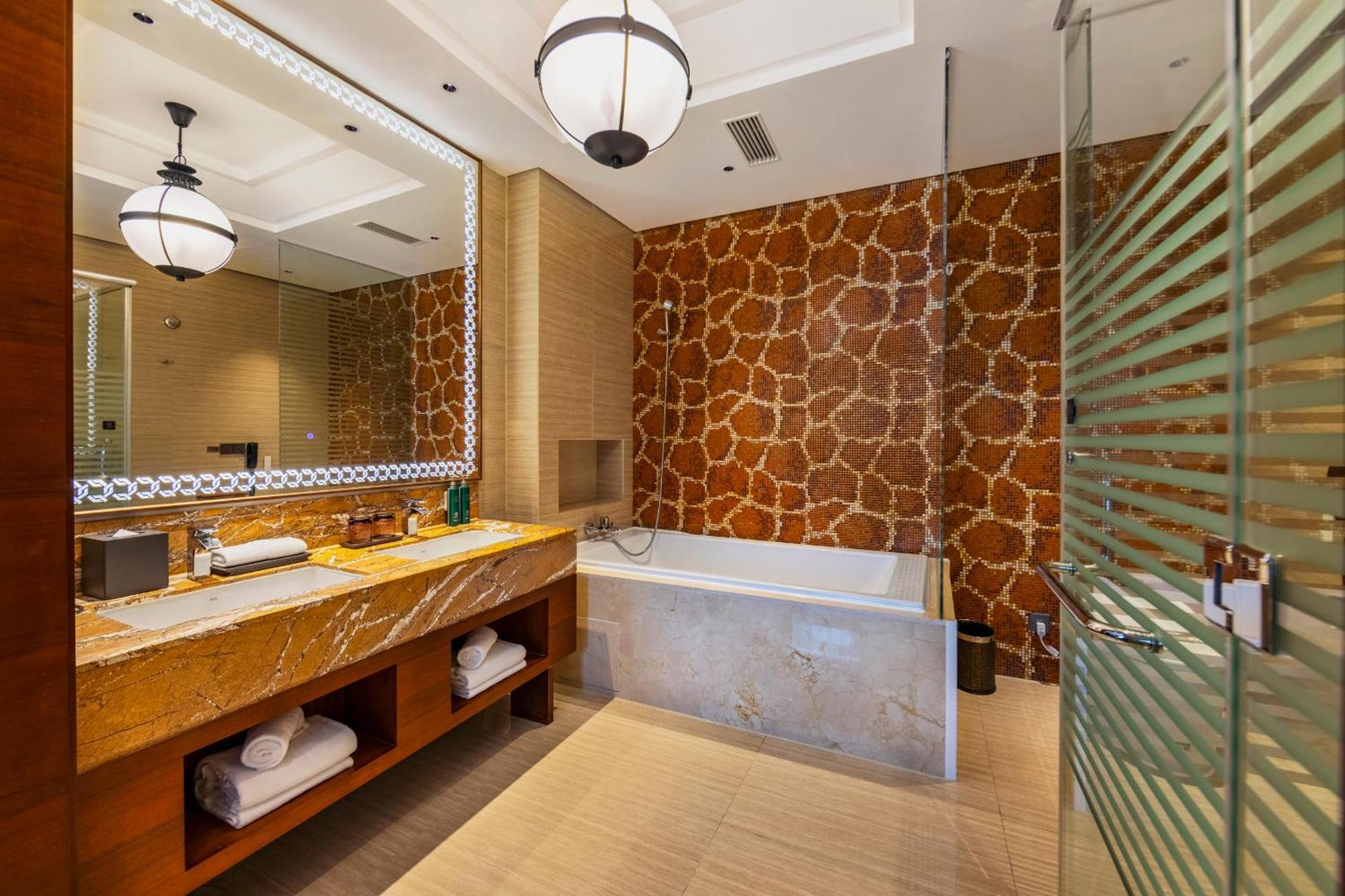 Fondney Hotel Shanghai Necc Hongqiao Airport T2 Экстерьер фото